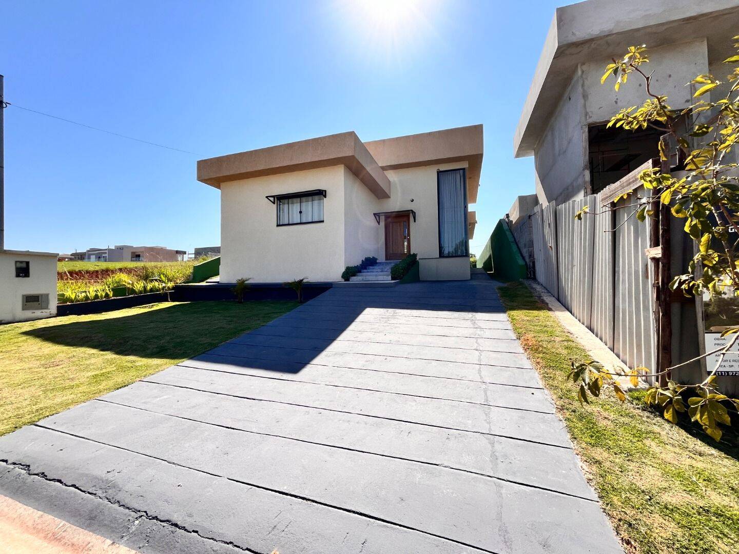 Casa, 4 quartos, 203 m² - Foto 1