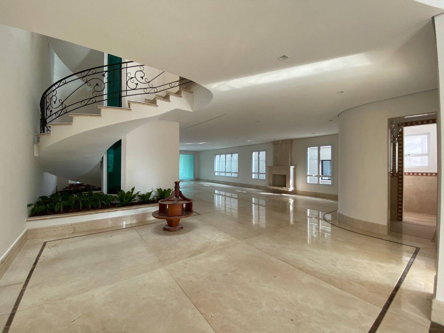 Casa, 7 quartos, 2300 m² - Foto 10