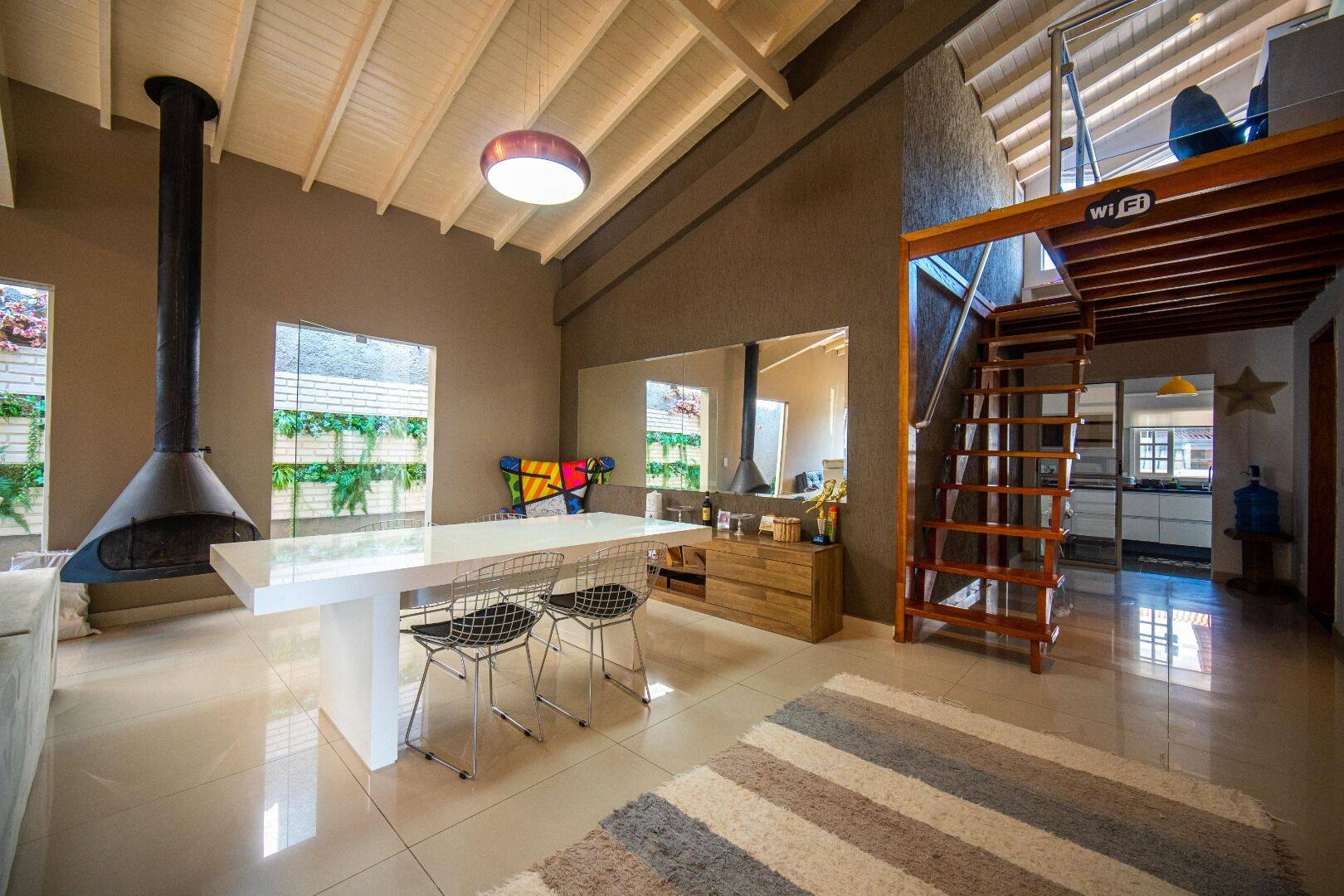 Casa, 3 quartos, 231 m² - Foto 3