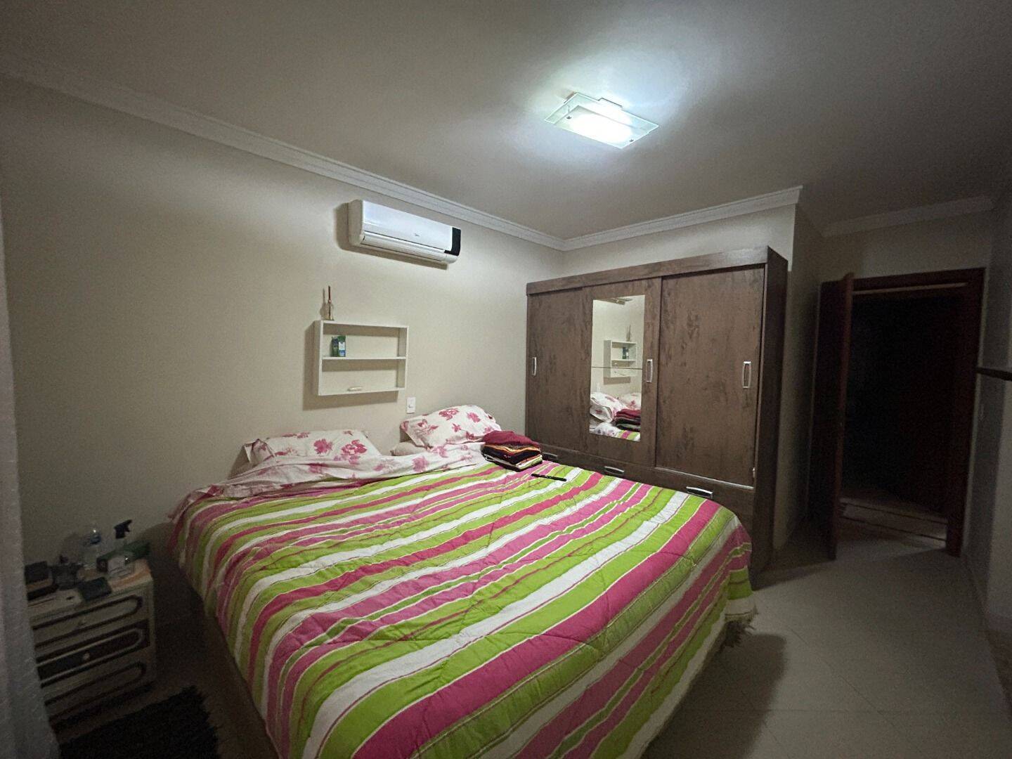 Casa, 3 quartos, 226 m² - Foto 19