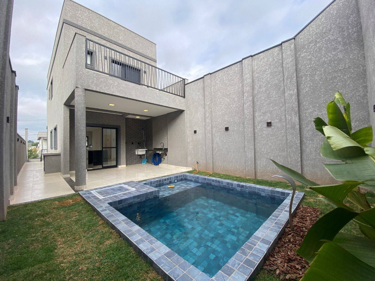 Casa, 3 quartos, 126 m² - Foto 1
