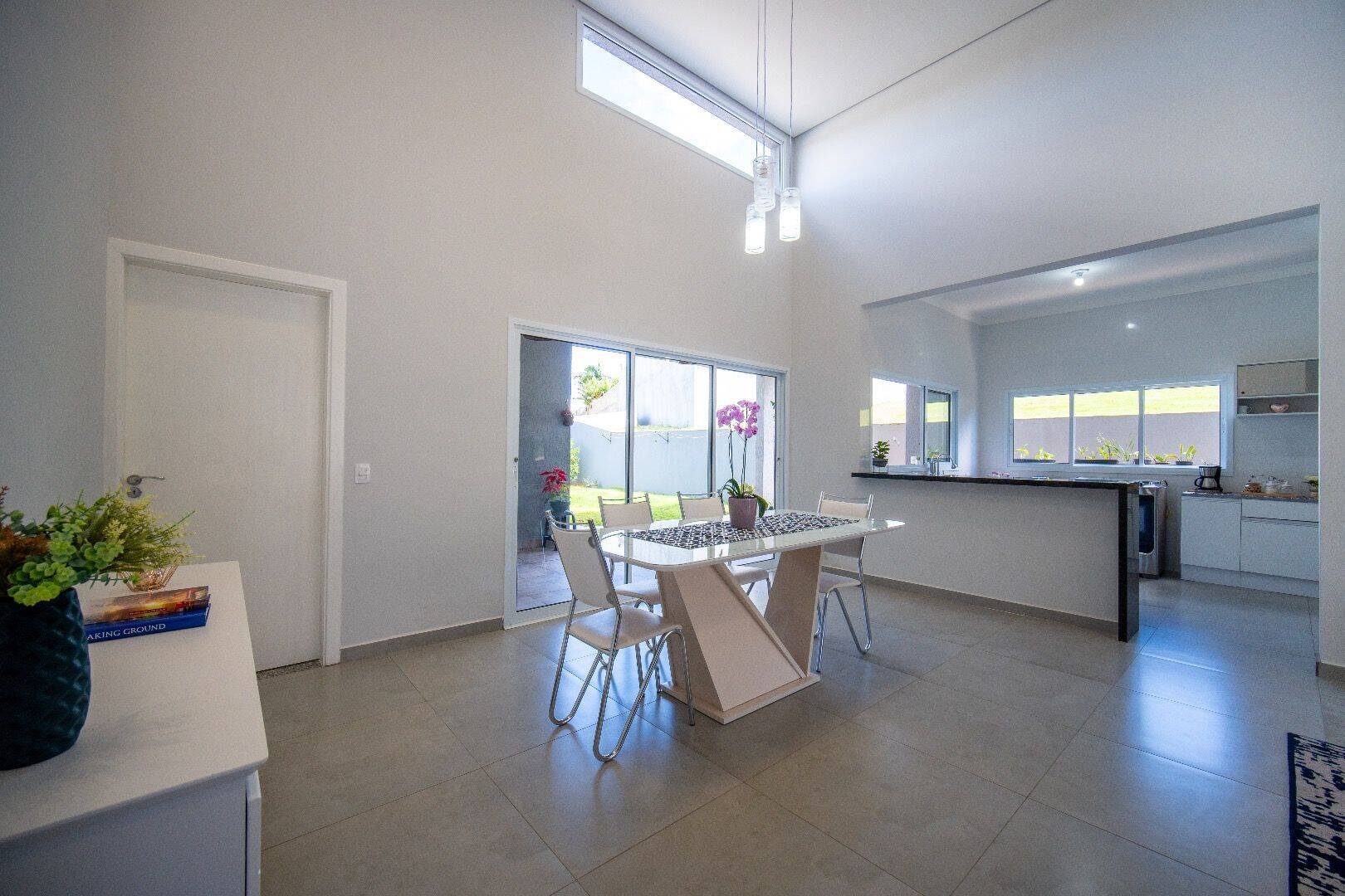 Casa, 3 quartos, 250 m² - Foto 2