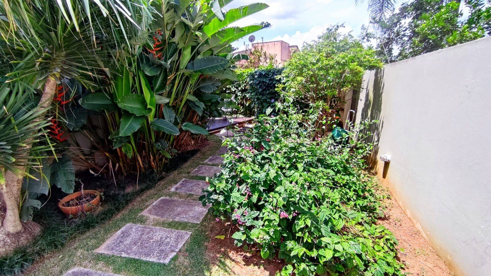 Casa, 4 quartos, 230 m² - Foto 11