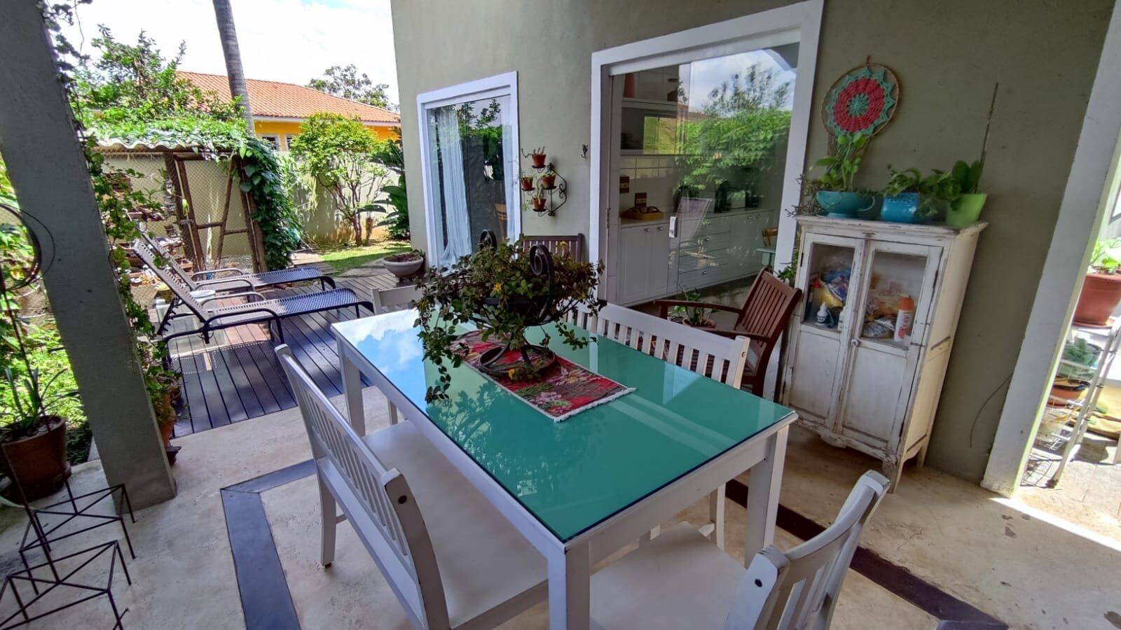 Casa, 4 quartos, 230 m² - Foto 2