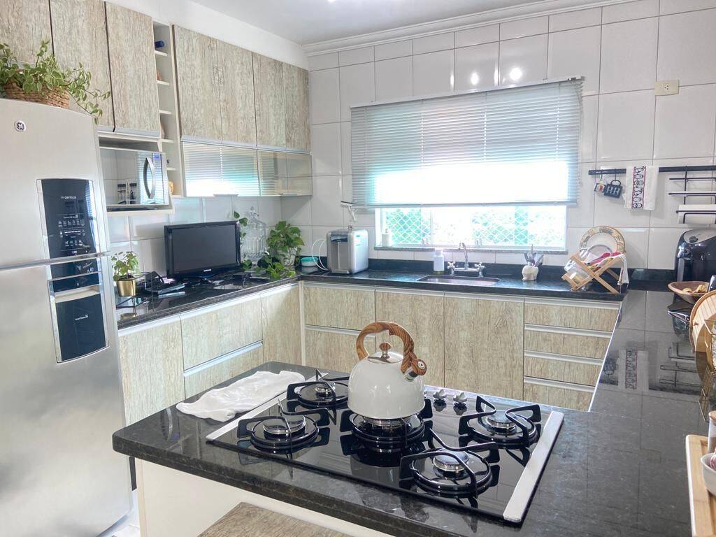 Casa, 3 quartos, 240 m² - Foto 7