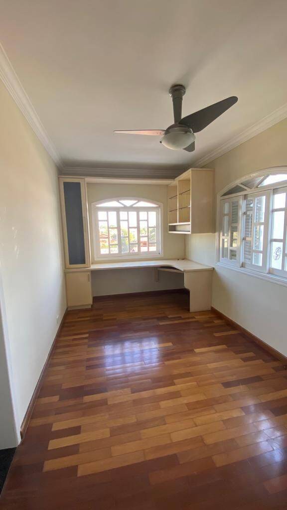 Casa, 3 quartos, 237 m² - Foto 7