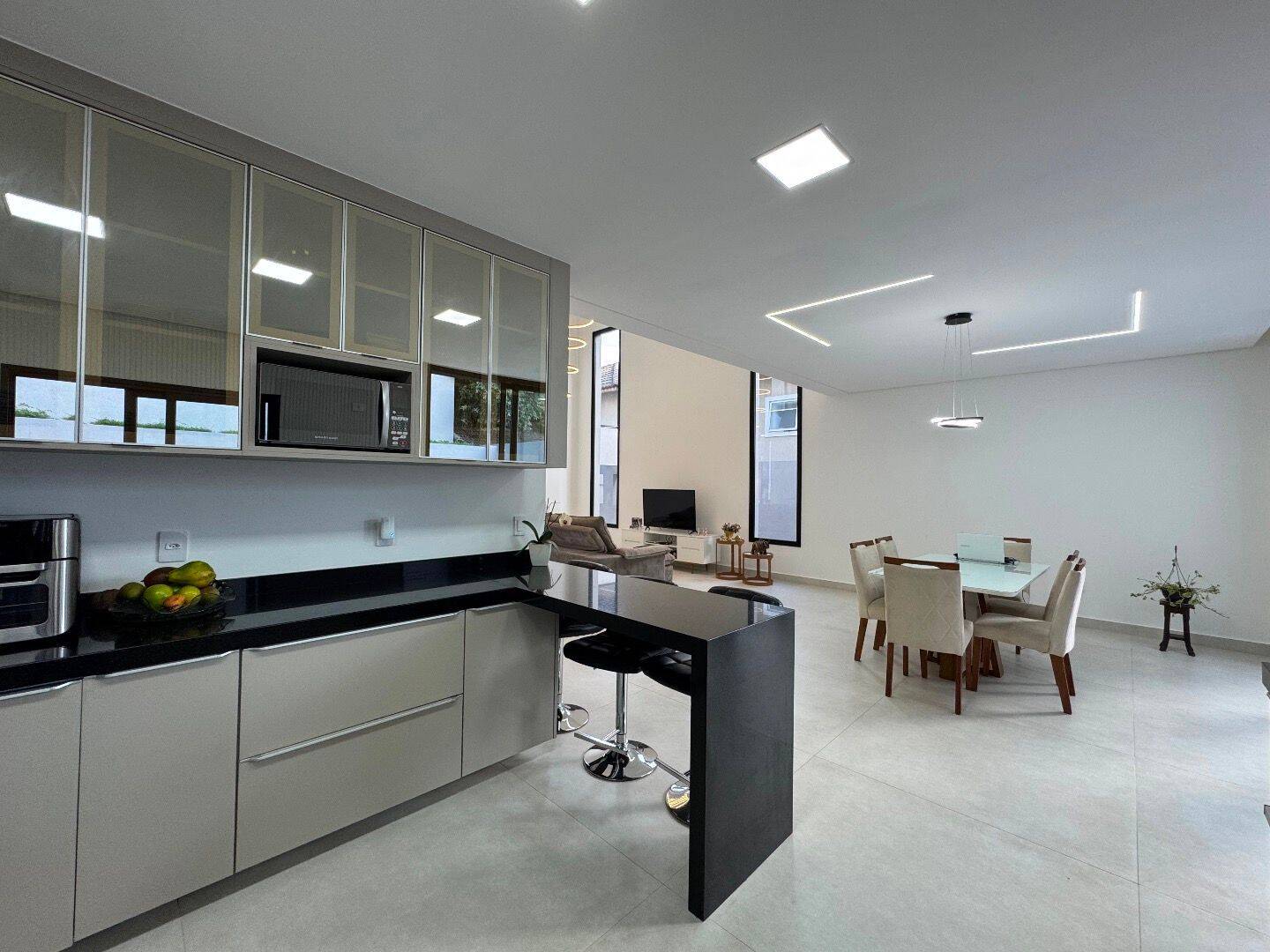 Casa, 3 quartos, 266 m² - Foto 17
