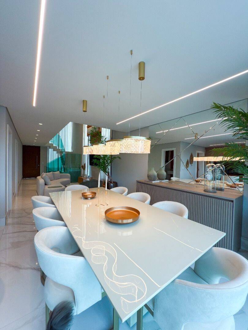 Casa, 3 quartos, 247 m² - Foto 1