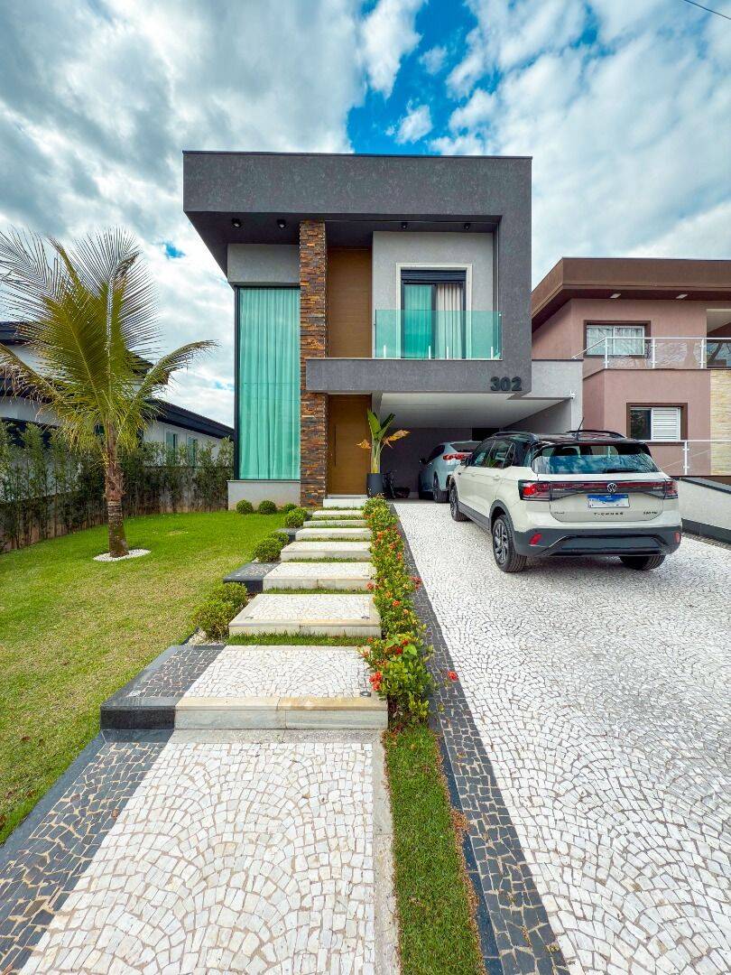 Casa, 3 quartos, 247 m² - Foto 2