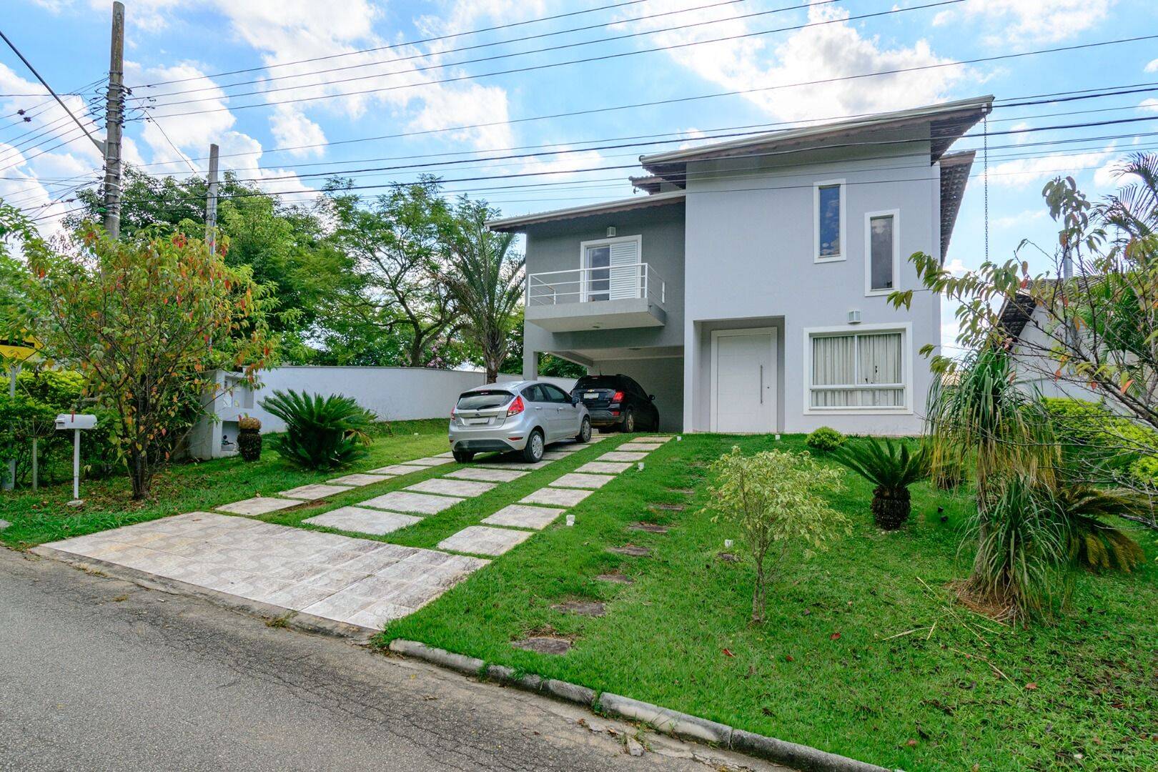 Casa, 3 quartos, 261 m² - Foto 1