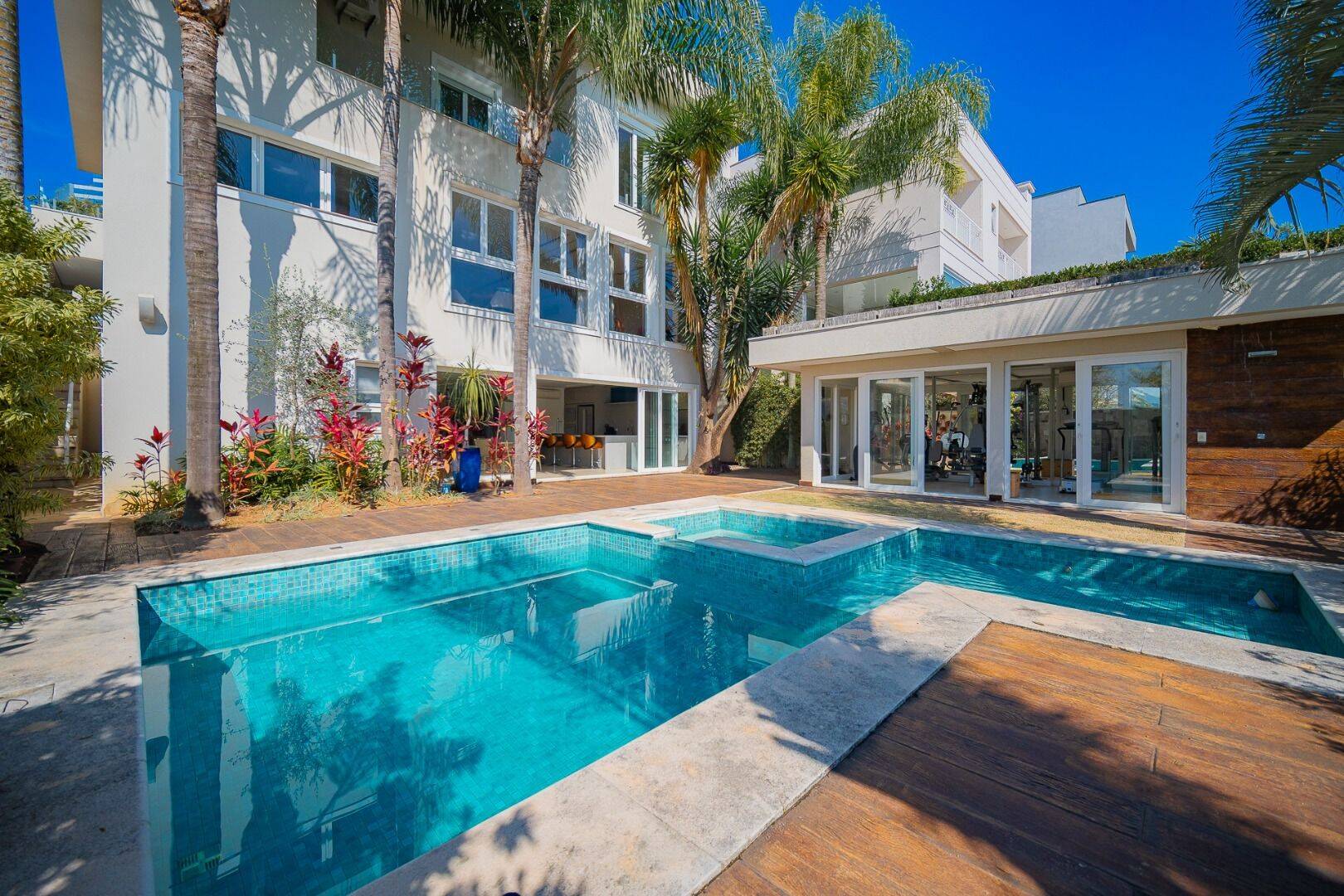 Casa, 5 quartos, 525 m² - Foto 1