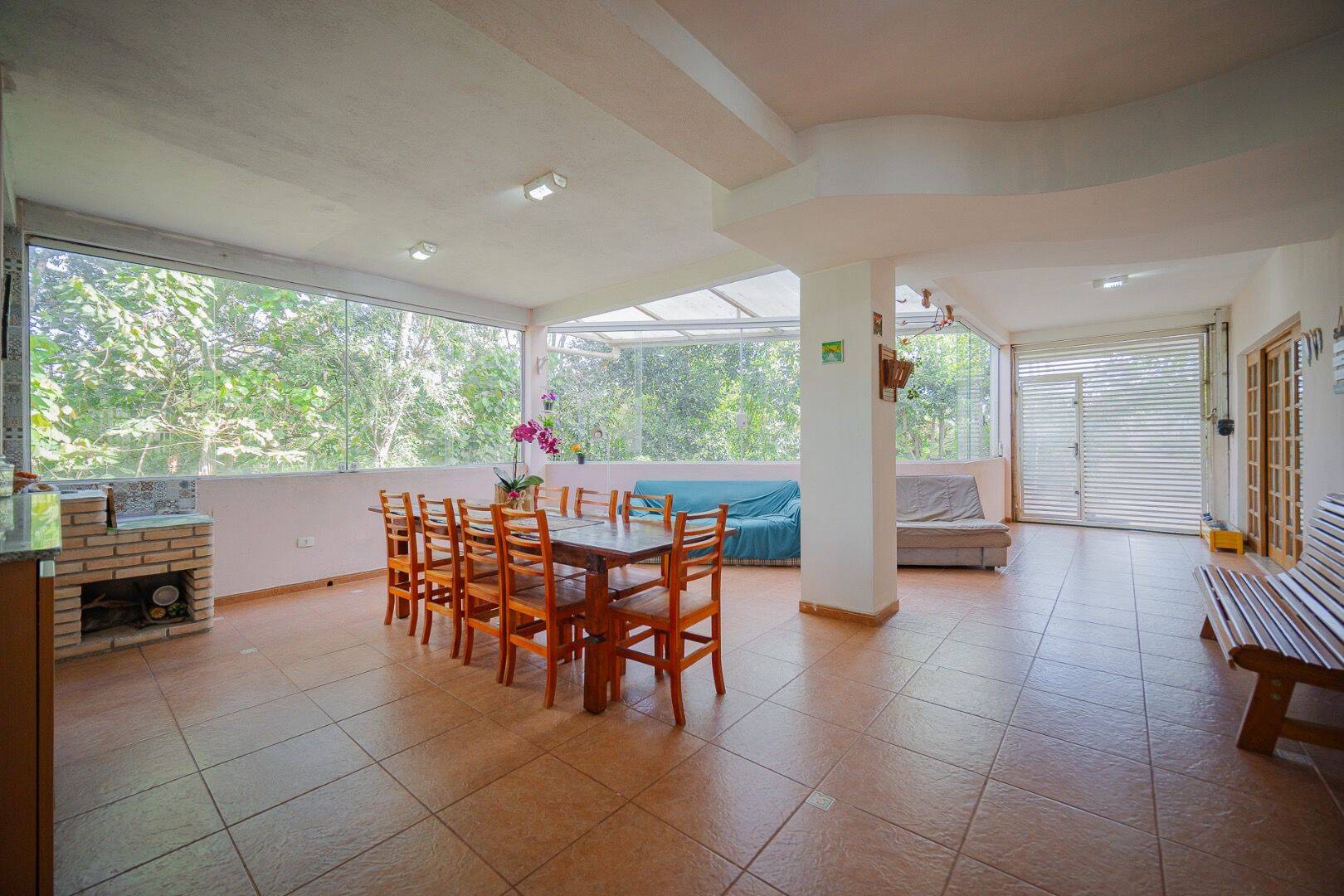 Casa, 3 quartos, 270 m² - Foto 1