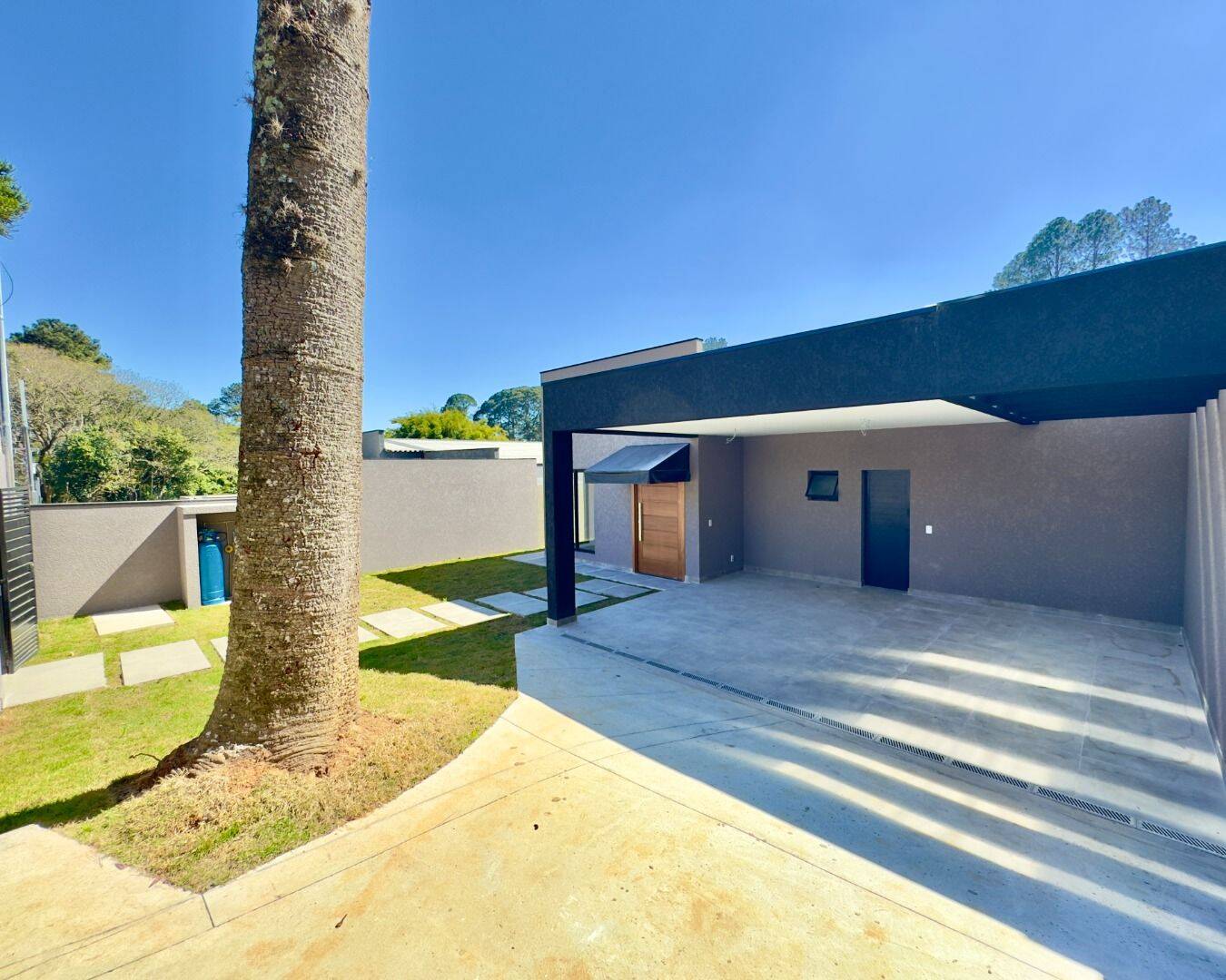 Casa, 3 quartos, 245 m² - Foto 1