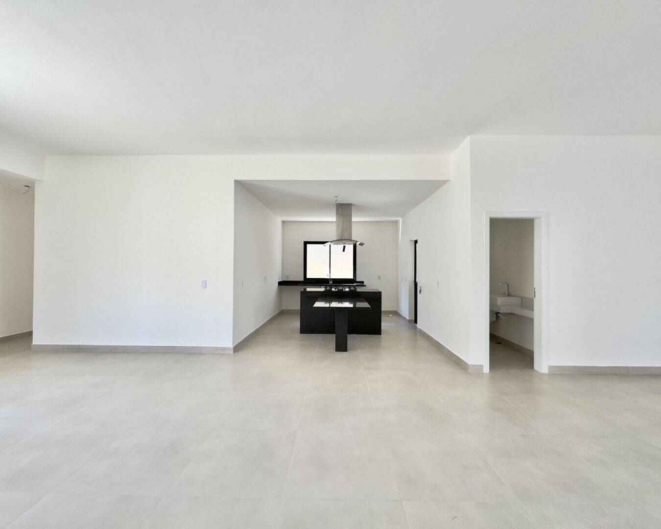 Casa, 3 quartos, 245 m² - Foto 2