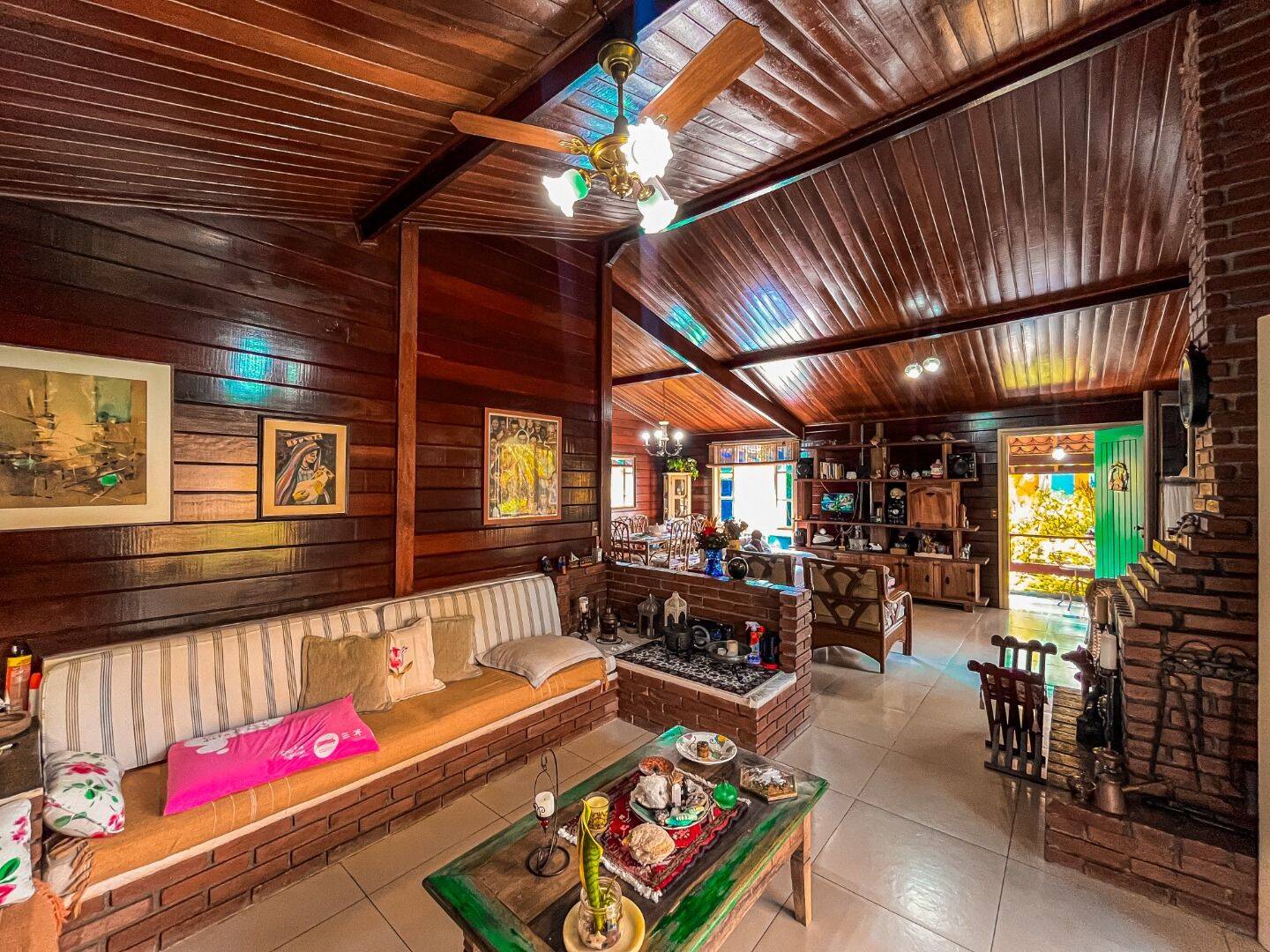 Casa, 3 quartos, 270 m² - Foto 4