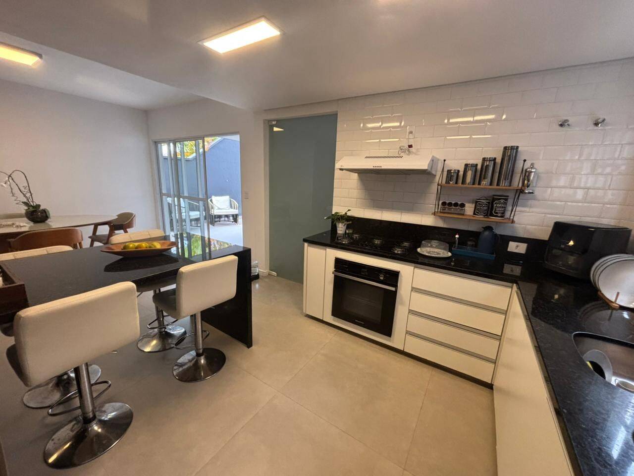 Casa, 4 quartos, 300 m² - Foto 15