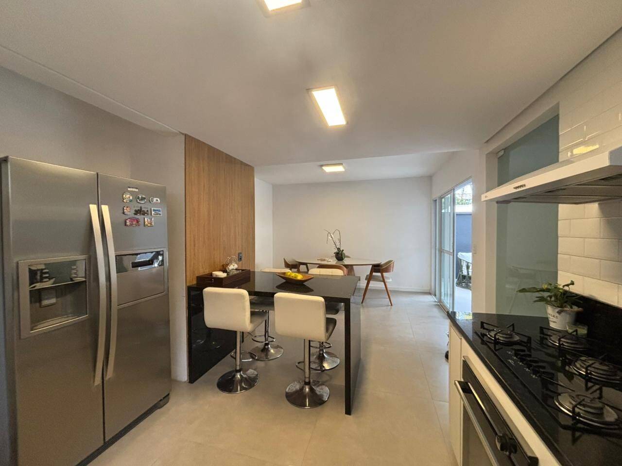 Casa, 4 quartos, 300 m² - Foto 16