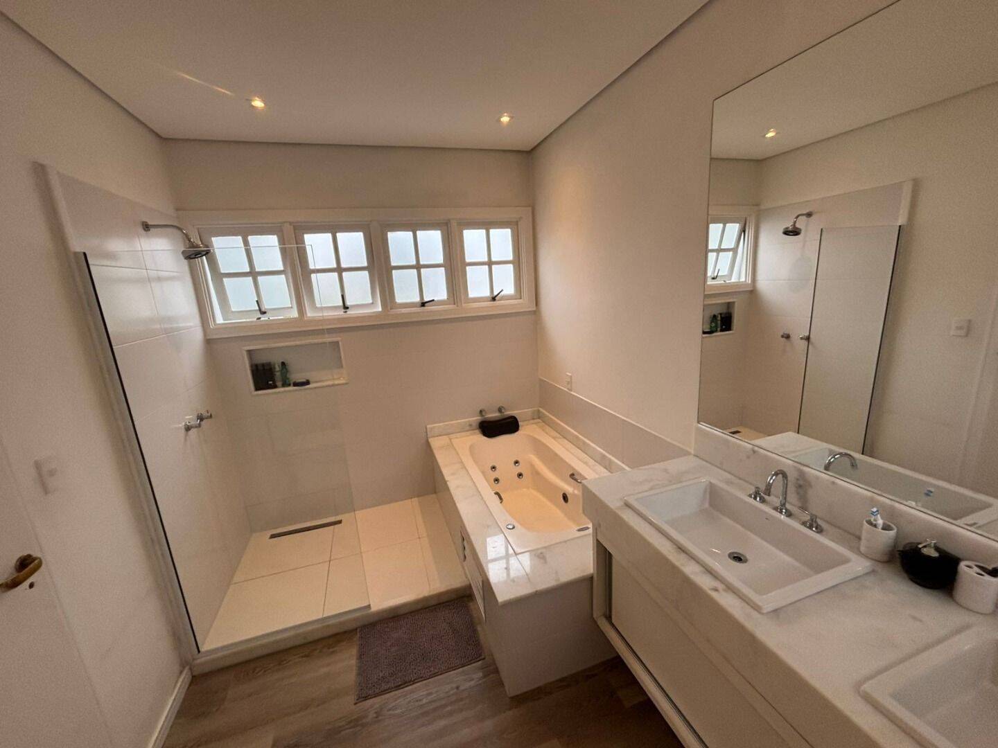Casa, 4 quartos, 300 m² - Foto 32