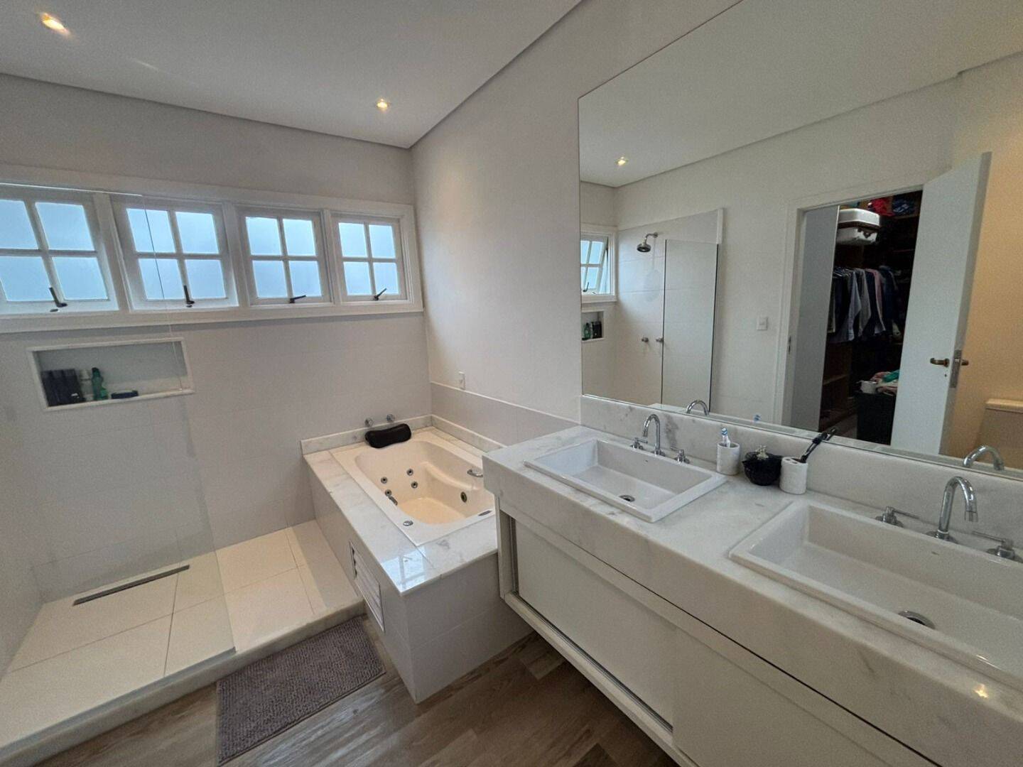 Casa, 4 quartos, 300 m² - Foto 34