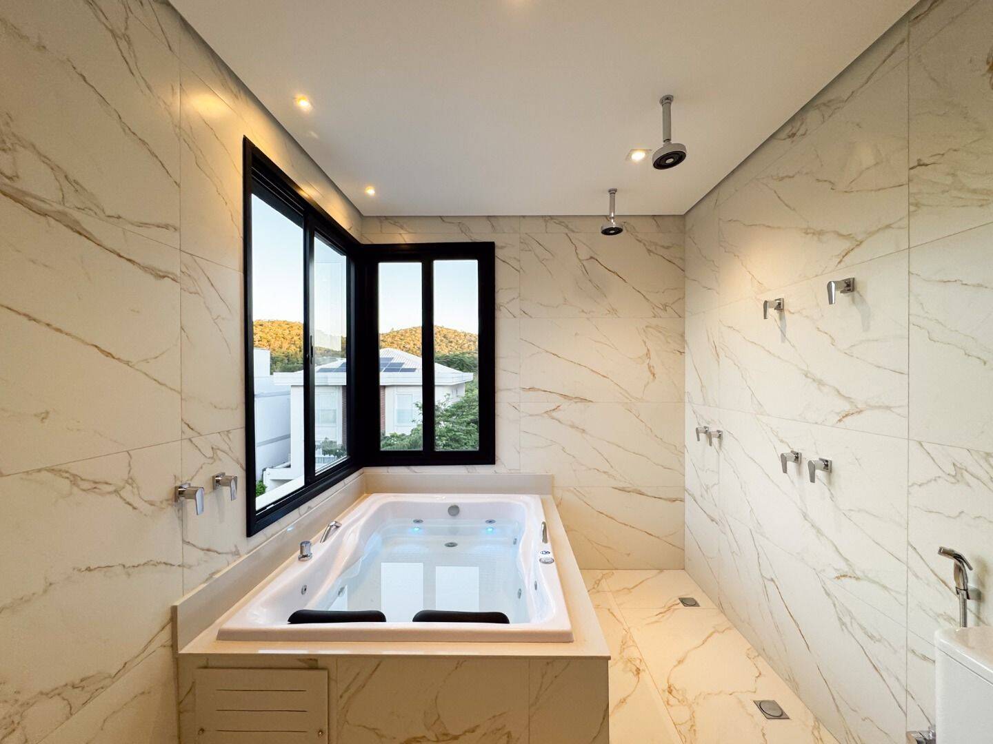 Casa, 4 quartos, 361 m² - Foto 23