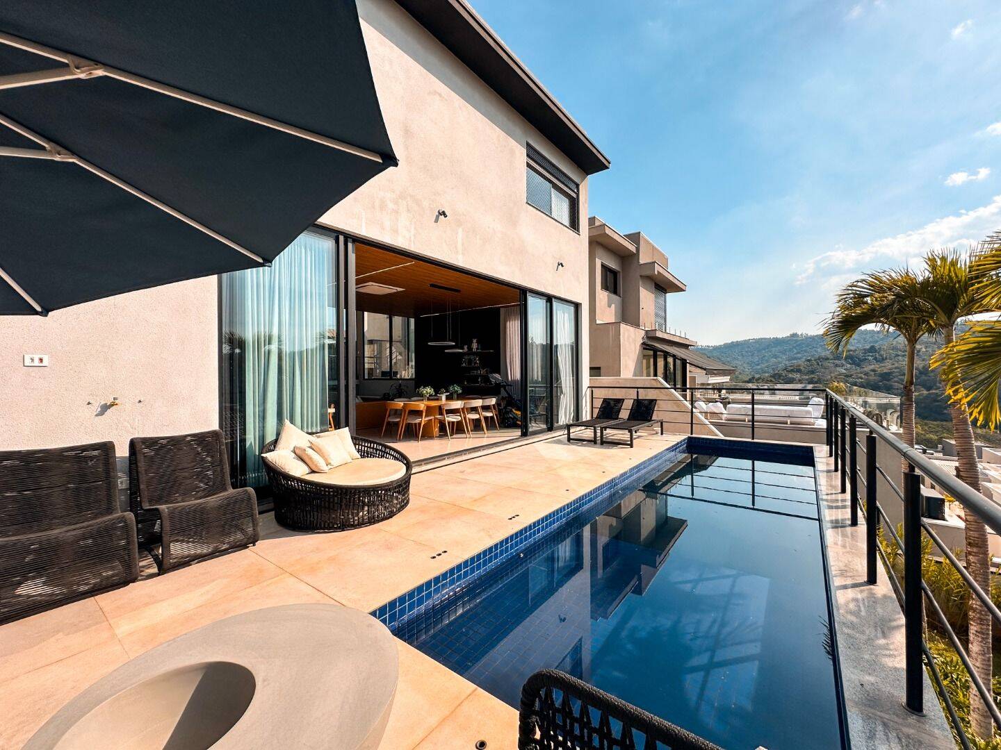 Casa, 4 quartos, 347 m² - Foto 1