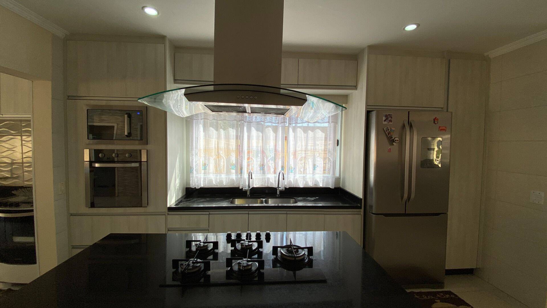 Casa, 4 quartos, 282 m² - Foto 10