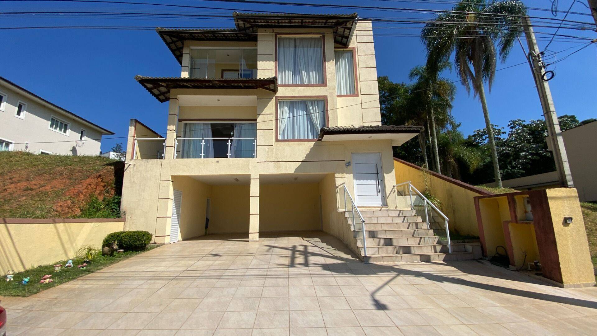 Casa, 4 quartos, 282 m² - Foto 1