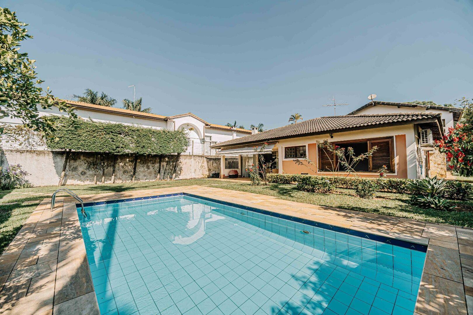 Casa, 5 quartos, 450 m² - Foto 1