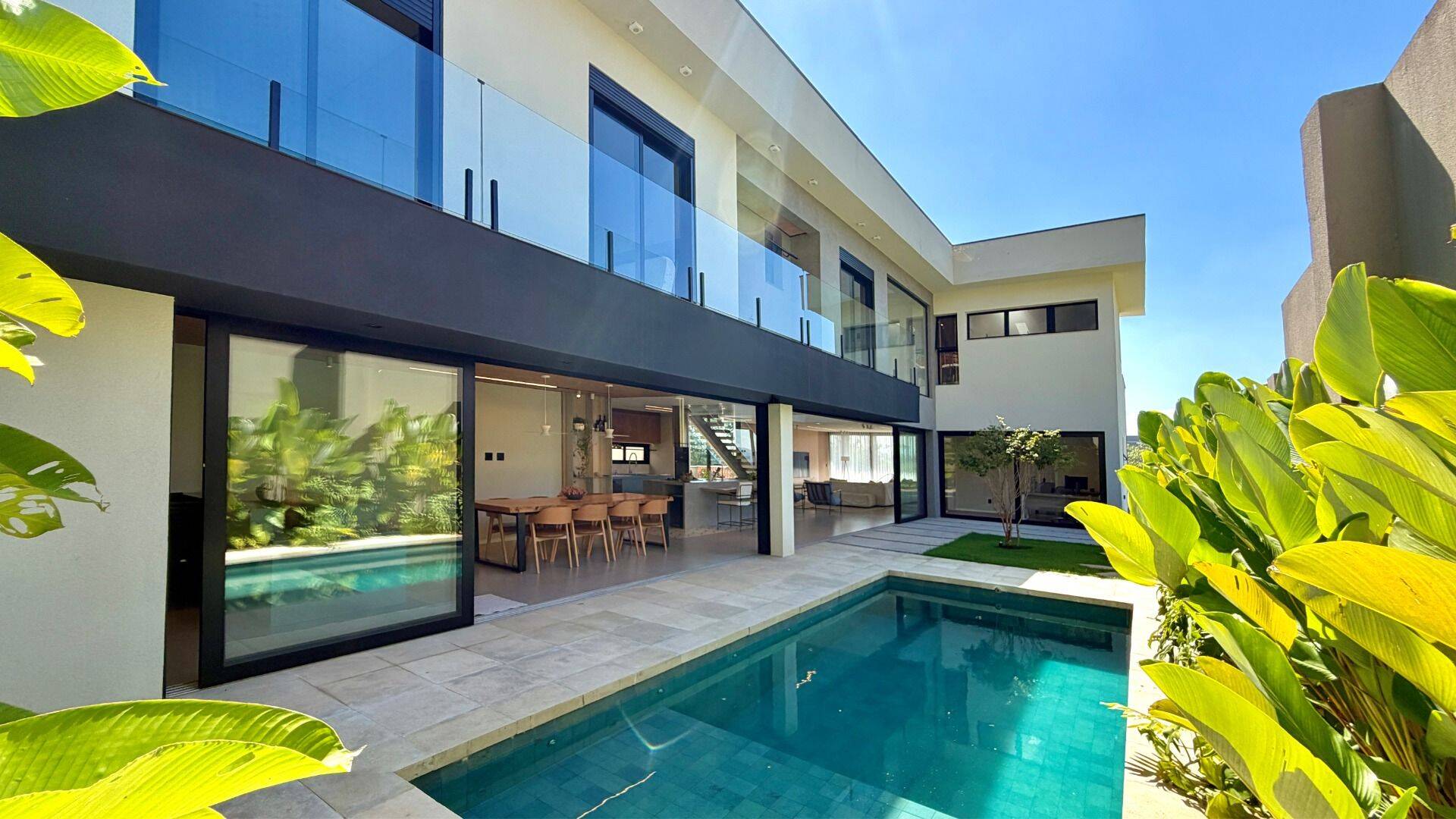 Casa, 5 quartos, 420 m² - Foto 1
