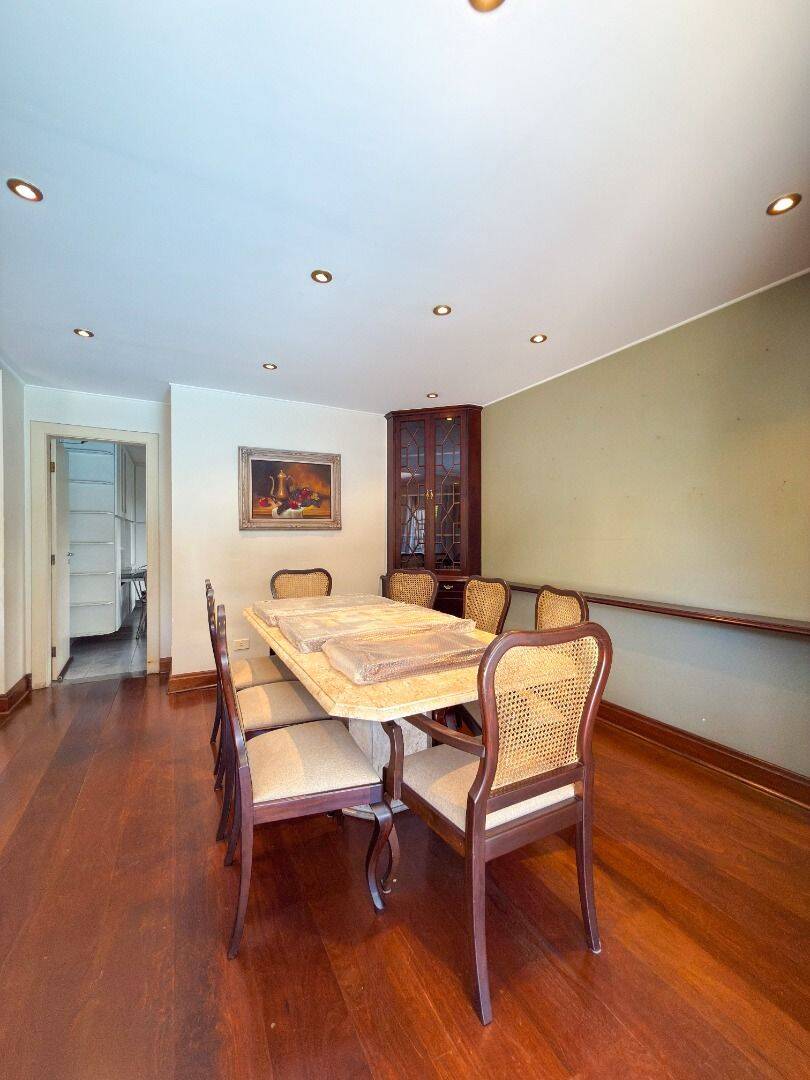 Casa, 4 quartos, 270 m² - Foto 13