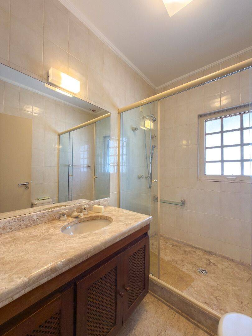 Casa, 4 quartos, 270 m² - Foto 23