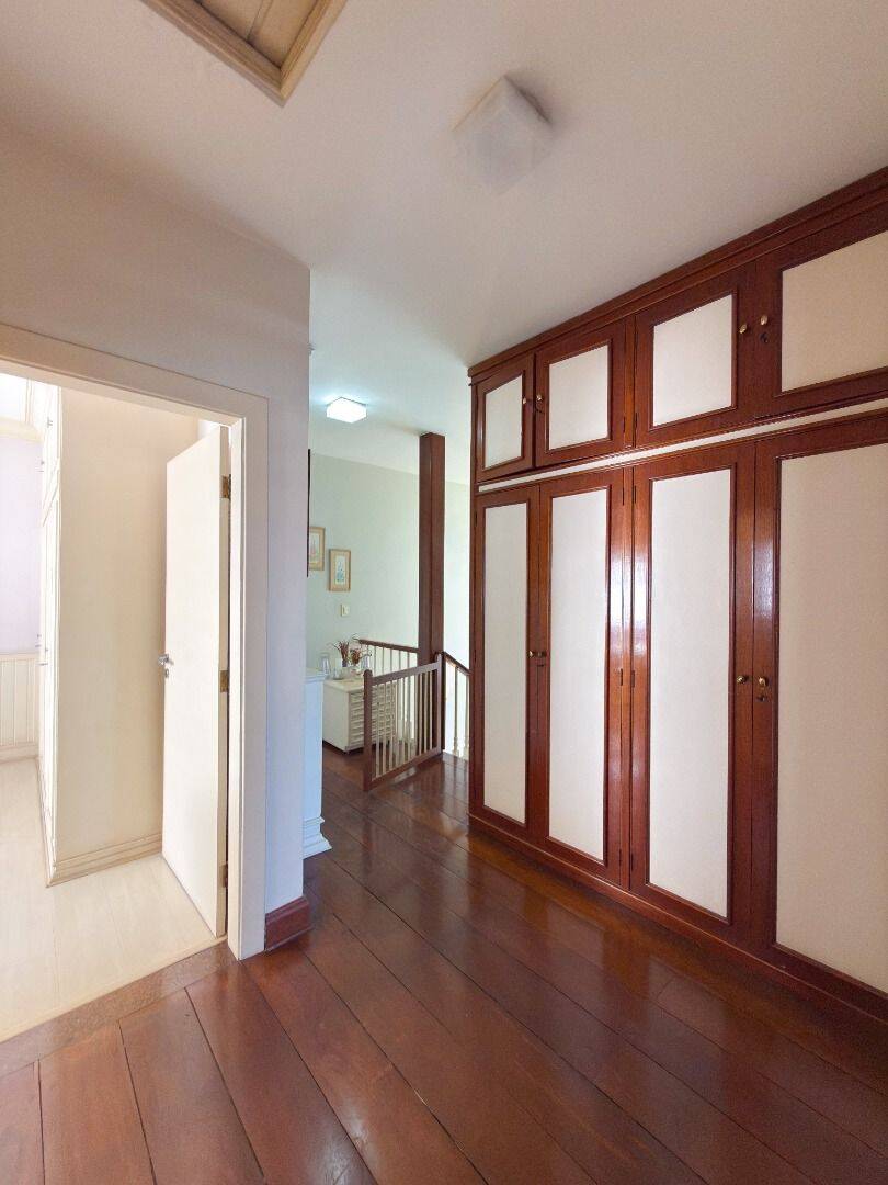 Casa, 4 quartos, 270 m² - Foto 26