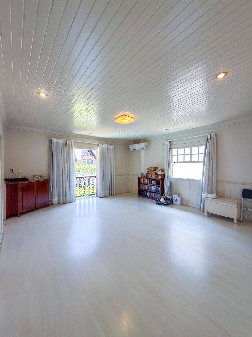 Casa, 4 quartos, 270 m² - Foto 27