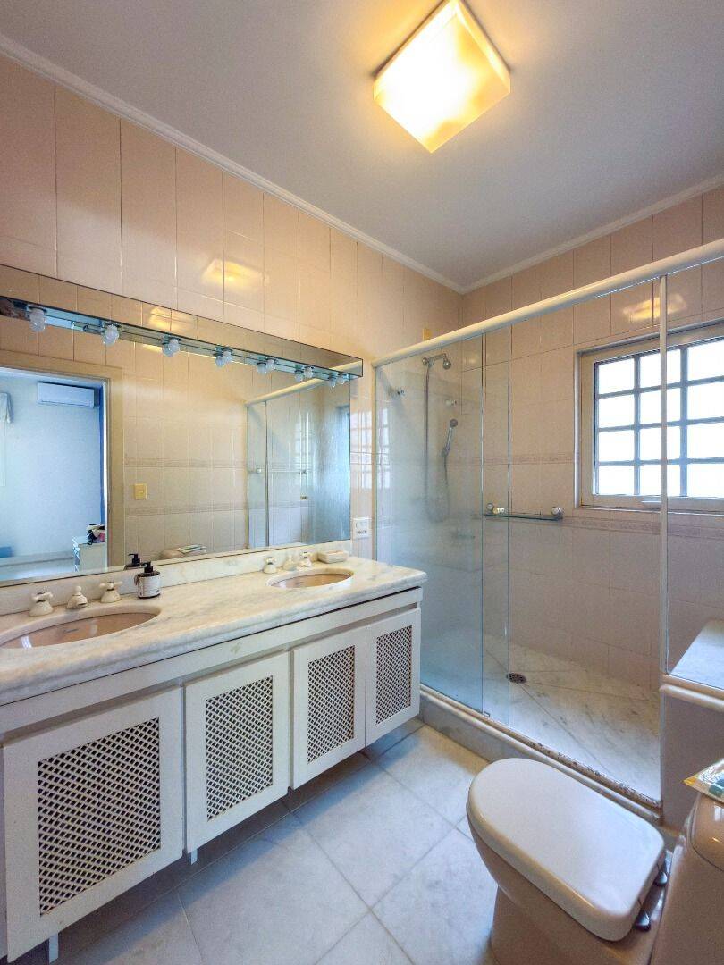 Casa, 4 quartos, 270 m² - Foto 31