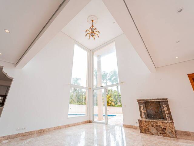 Casa para Venda em Santana de Parnaíba - 2