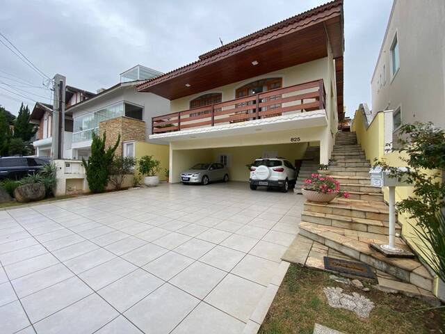 #CA0272 - Casa para Venda em Santana de Parnaíba - SP