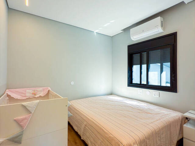 Casa para Venda em Santana de Parnaíba - 5