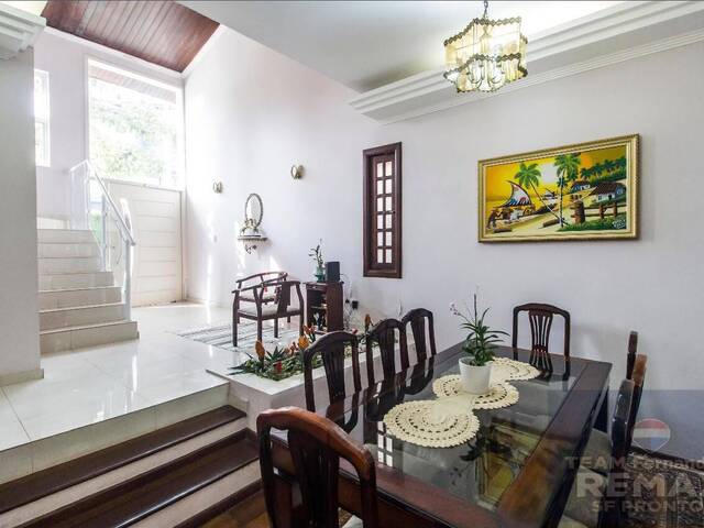 Casa para Venda em Santana de Parnaíba - 4
