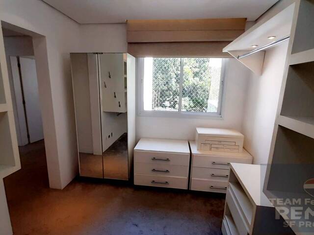 Apartamentos para Venda em Santana de Parnaíba - 4