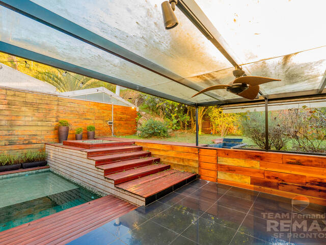 Casa para Venda em Santana de Parnaíba - 3