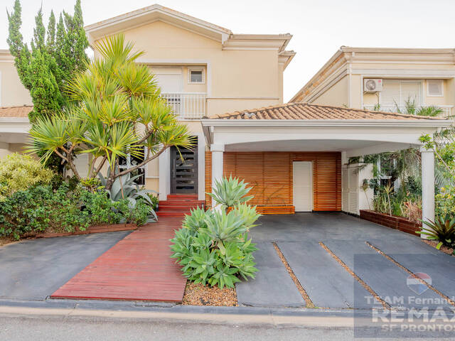Casa para Venda em Santana de Parnaíba - 2
