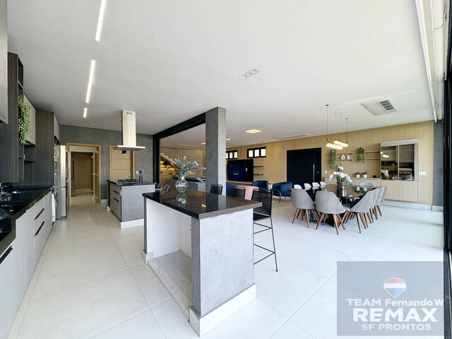 Casa para Venda em Santana de Parnaíba - 3