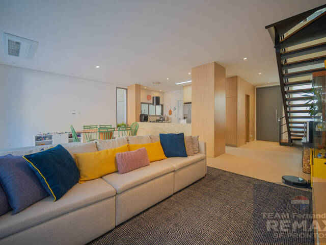 Casa para Venda em Santana de Parnaíba - 3