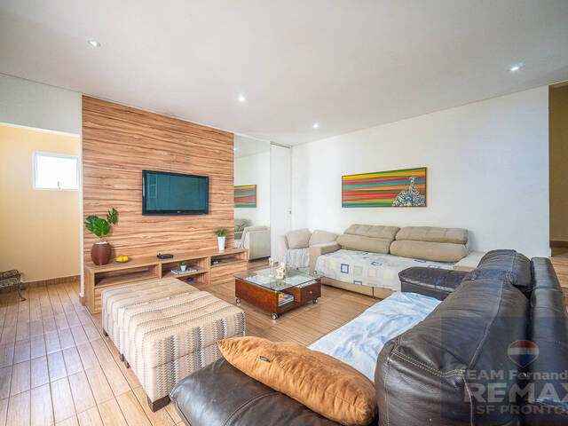 Casa para Venda em Jandira - 2