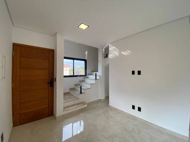 Casa para Venda em Santana de Parnaíba - 4