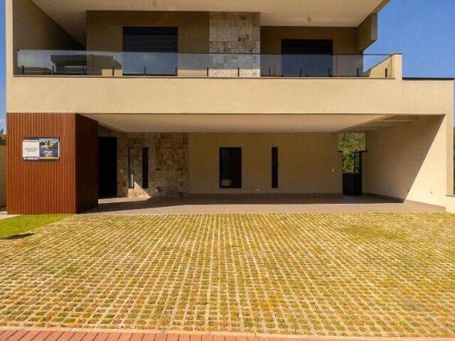 #CA0432 - Casa para Venda em Santana de Parnaíba - SP