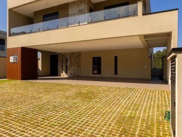 #CA0432 - Casa para Venda em Santana de Parnaíba - SP