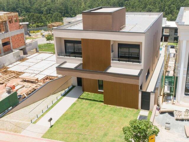 Casa para Venda em Santana de Parnaíba - 4