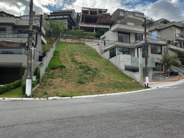 #TE0033 - Terreno para Venda em Santana de Parnaíba - SP