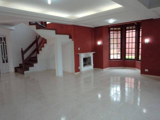 #CA0557 - Casa para Locação em Cotia - SP